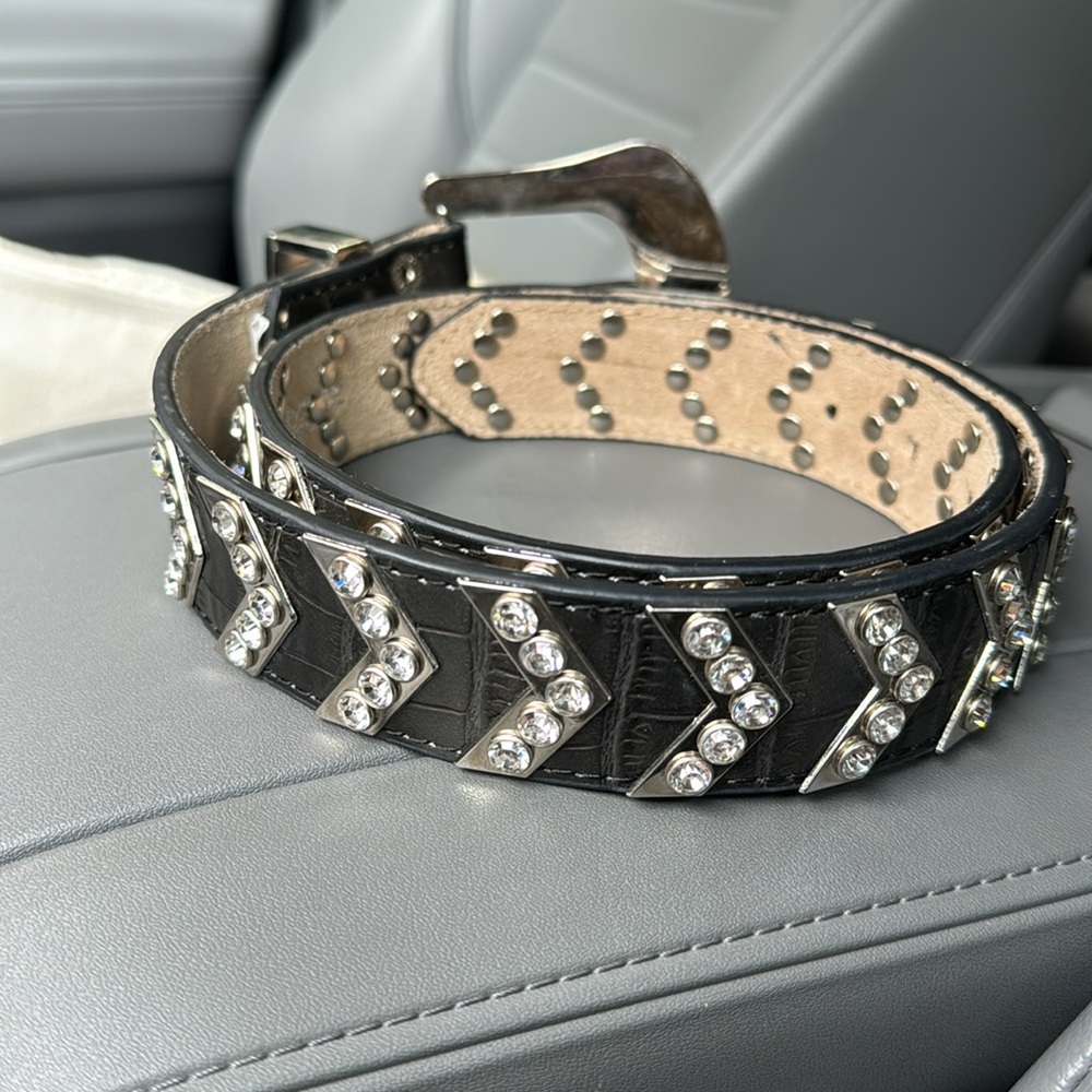 Nocona chevron rhinestone belt - Picture 2 of 5